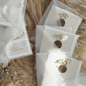 Voucher podarunkowy personalizowany z motywem kwiatowym