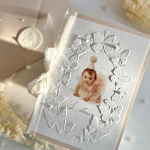 Personalizowane Zaproszenie z grafiką maluszka na Chrzest Święty